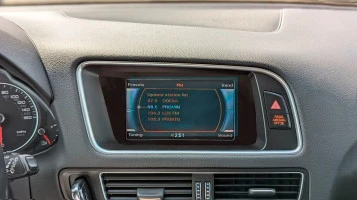 Sticlă de protecție Pixsel monitor AUDI Q5 / SQ5 - 6.3“ 2012 - 2017