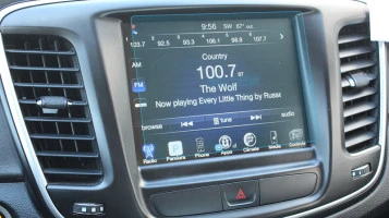 Sticlă hibridă de protecție Pixsel monitor CHRYSLER 200 - 8.1“ 2013 - 2016