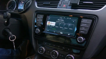 Sticlă hibridă de protecție Pixsel monitor SKODA OCTAVIA - 6.4“ 2013 - 2016