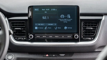 Sticlă hibridă de protecție Pixsel monitor KIA STONIC - 8.9“ 2022 -